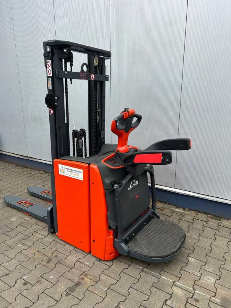 Used Forklift Linde L16 AP-I Balstdakšu krautņotājs ar dīseli (Image 5) Used Forklift Linde L16 AP-I Balstdakšu krautņotājs ar dīseli (Image 5)