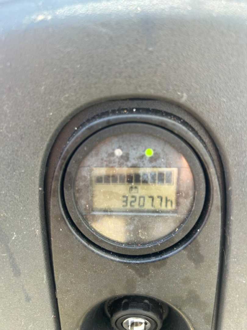 Used Forklift Linde L12 Balstdakšu krautņotājs ar dīseli (Image 6) Used Forklift Linde L12 Balstdakšu krautņotājs ar dīseli (Image 6)