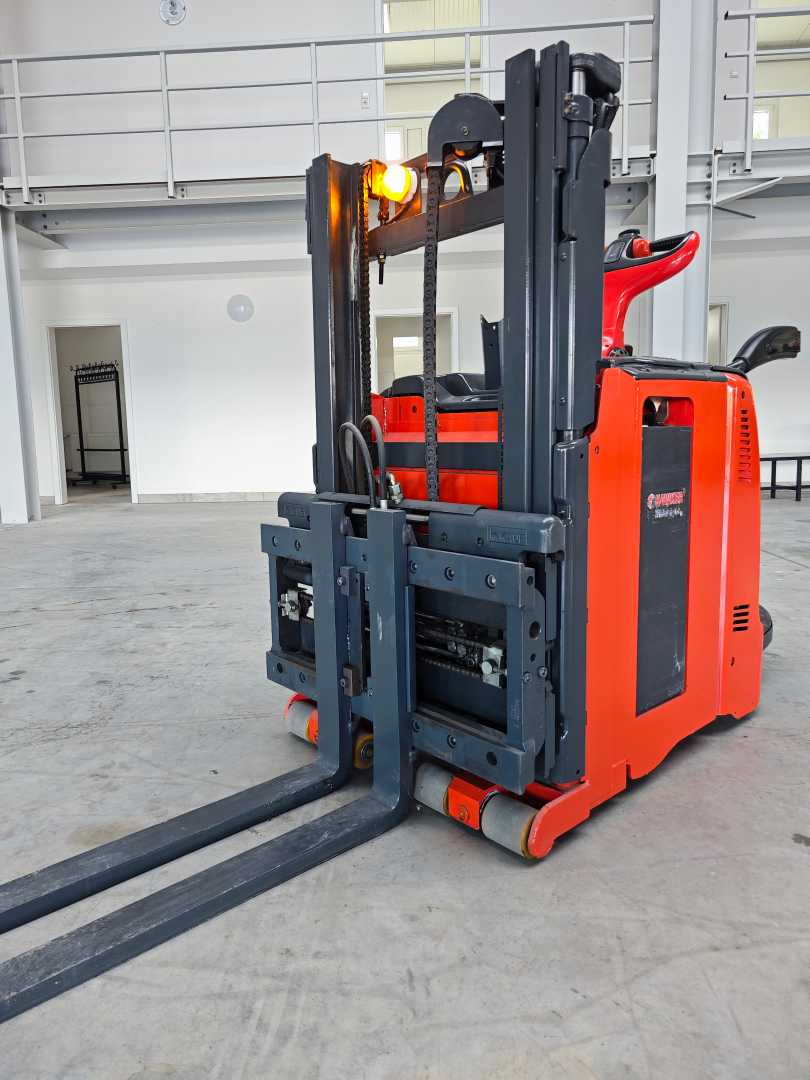 Used Forklift Linde L06 AC AP Balstdakšu krautņotājs ar dīseli (Image 13) Used Forklift Linde L06 AC AP Balstdakšu krautņotājs ar dīseli (Image 13)