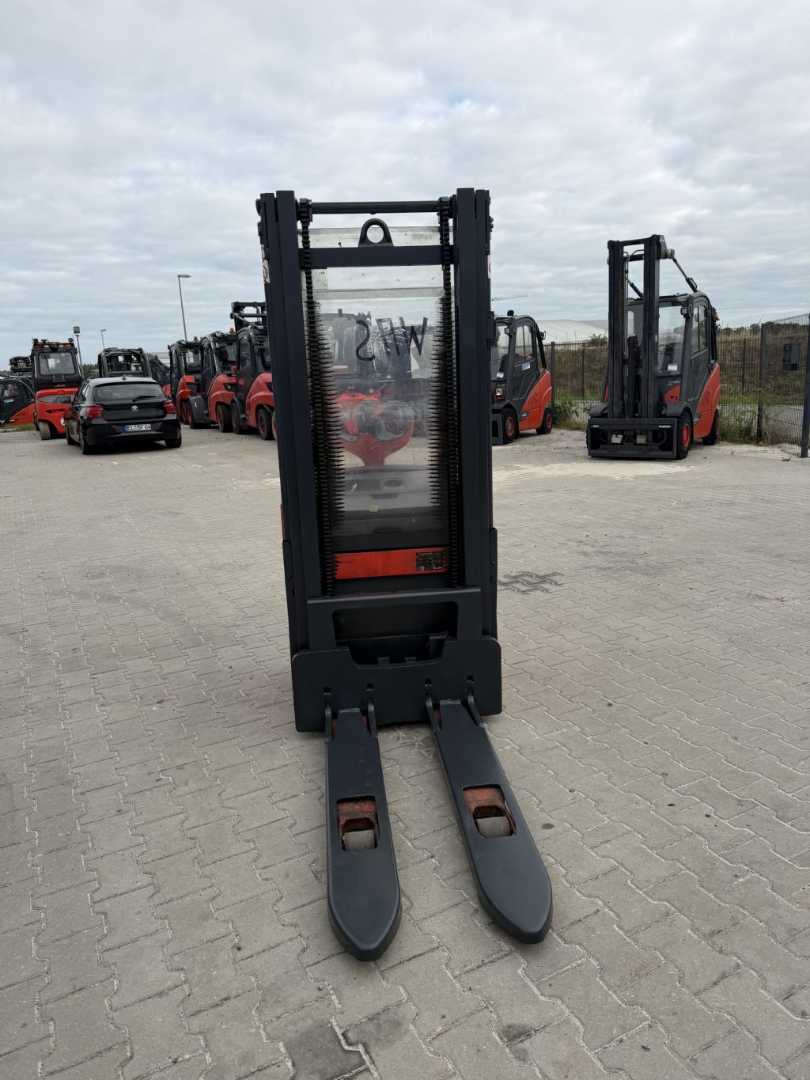 Used Forklift Linde L16 Balstdakšu krautņotājs ar dīseli (Image 5) Used Forklift Linde L16 Balstdakšu krautņotājs ar dīseli (Image 5)