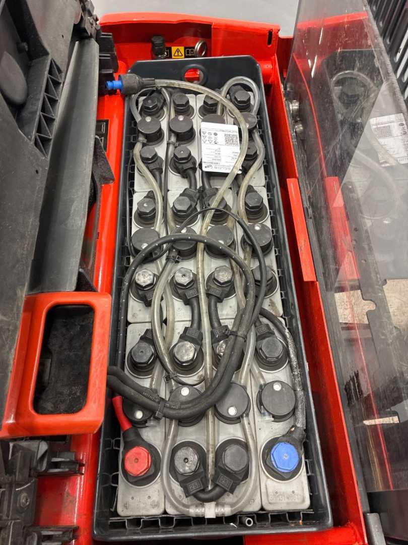 Used Forklift Linde D08-1160-01 Balstdakšu krautņotājs ar dīseli (Image 4) Used Forklift Linde D08-1160-01 Balstdakšu krautņotājs ar dīseli (Image 4)