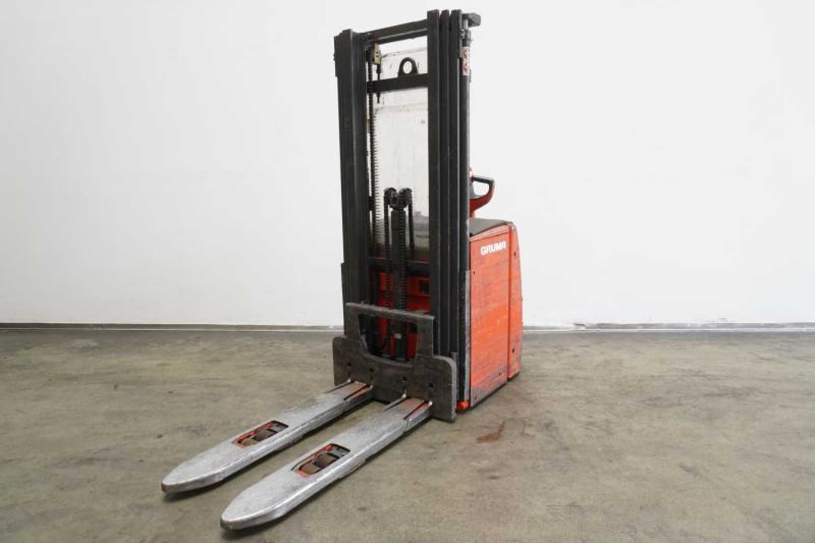 Used Forklift Linde L 16 i 1173 Balstdakšu krautņotājs ar dīseli (Image 2)
