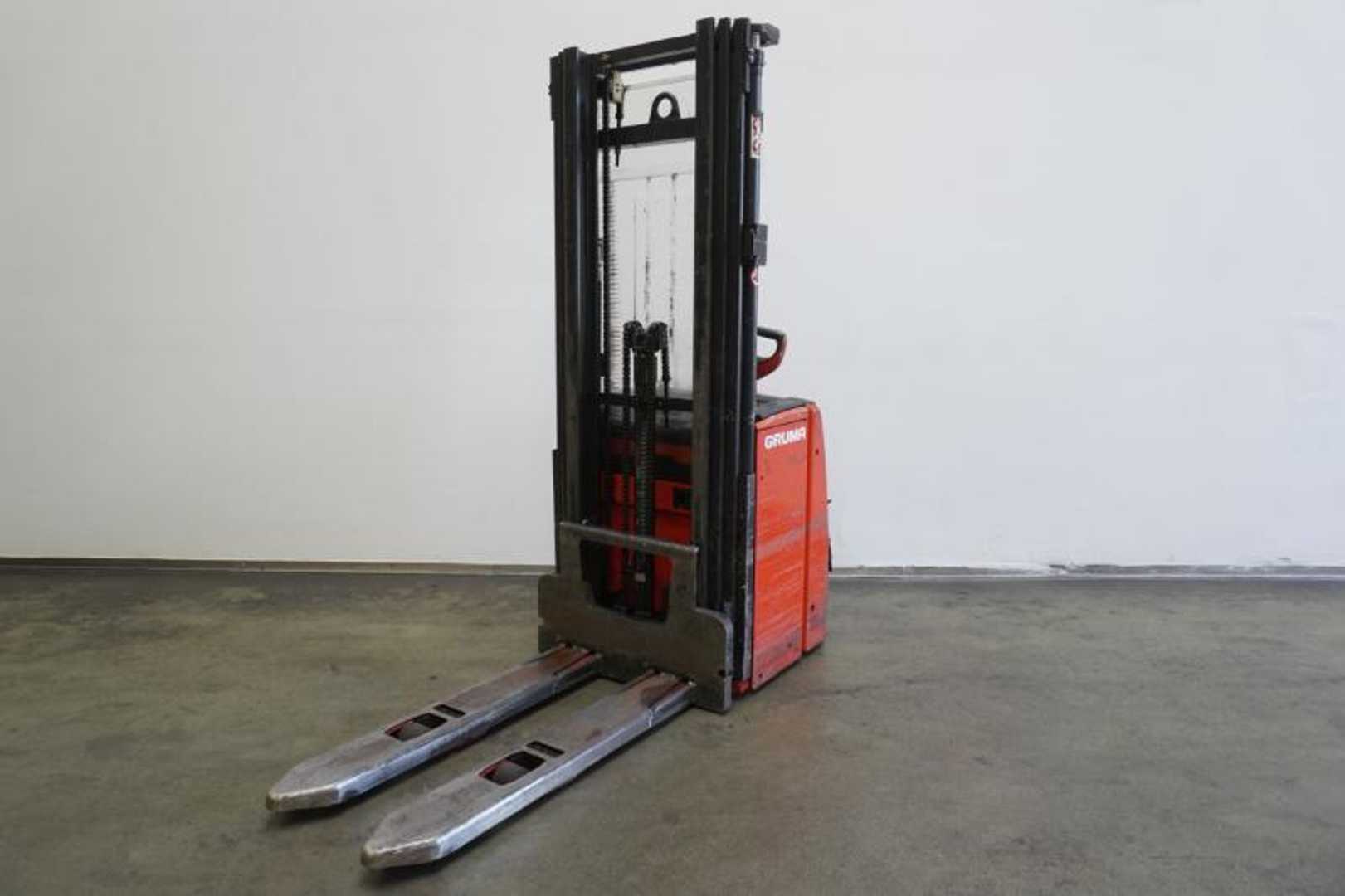 Used Forklift Linde L 16 i 1173 Balstdakšu krautņotājs ar dīseli (Image 2)