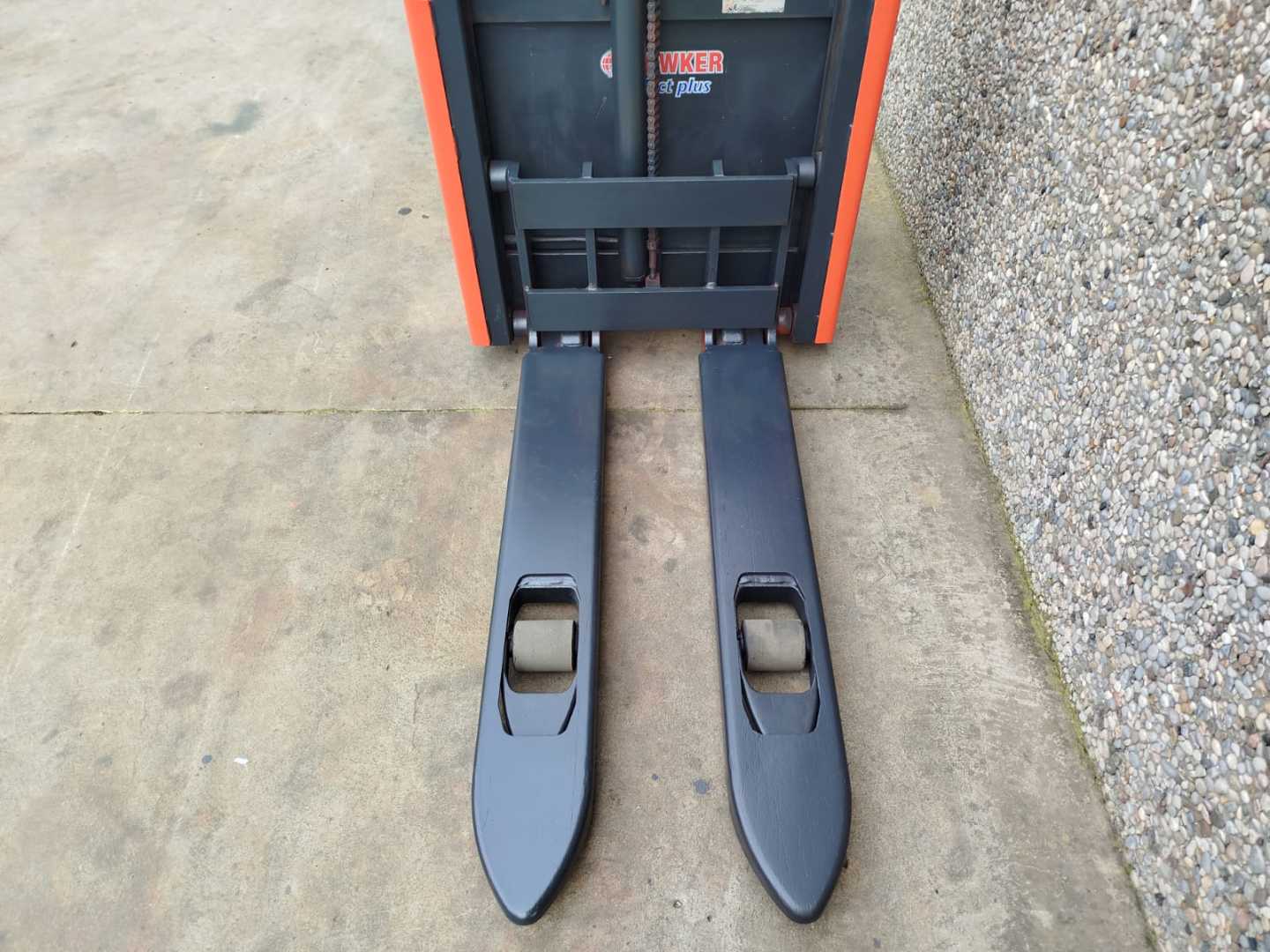 Used Forklift Linde L10B Balstdakšu krautņotājs ar dīseli (Image 6) Used Forklift Linde L10B Balstdakšu krautņotājs ar dīseli (Image 6)