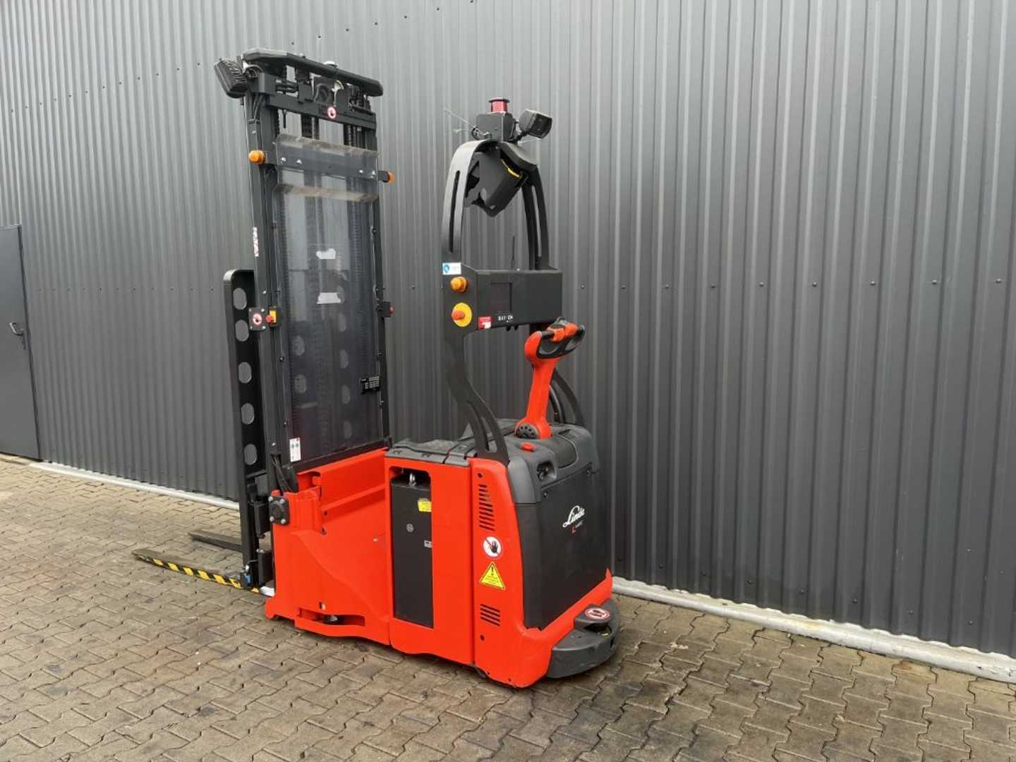 Used Forklift Linde L-Matic Balstdakšu krautņotājs ar dīseli (Image 3) Used Forklift Linde L-Matic Balstdakšu krautņotājs ar dīseli (Image 3)