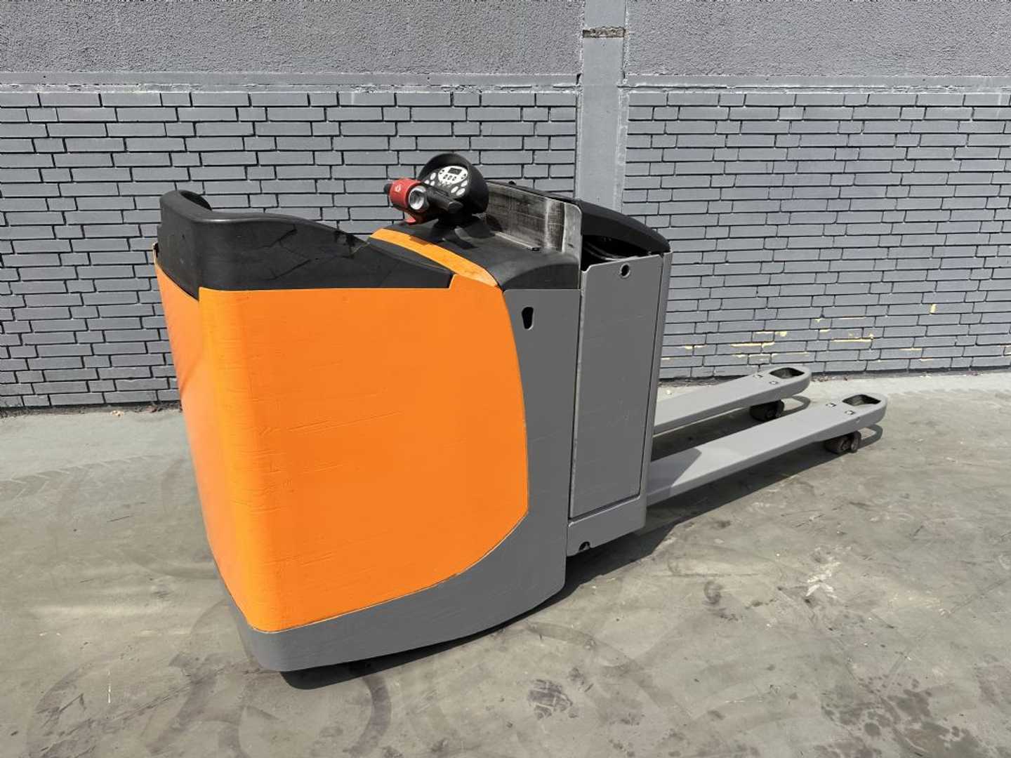 Used Forklift STILL EXU-S 22 Baujahr 2011 / Hubkraft 2200kg Balstdakšu krautņotājs ar dīseli (Image 3) Used Forklift STILL EXU-S 22 Baujahr 2011 / Hubkraft 2200kg Balstdakšu krautņotājs ar dīseli (Image 3)