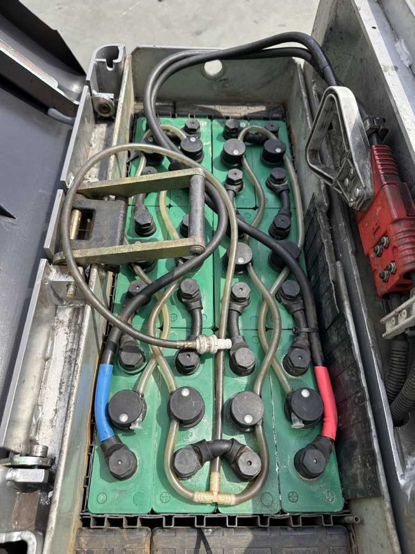Used Forklift STILL EXU-S 22 Baujahr 2011 / Hubkraft 2200kg Balstdakšu krautņotājs ar dīseli (Image 6) Used Forklift STILL EXU-S 22 Baujahr 2011 / Hubkraft 2200kg Balstdakšu krautņotājs ar dīseli (Image 6)