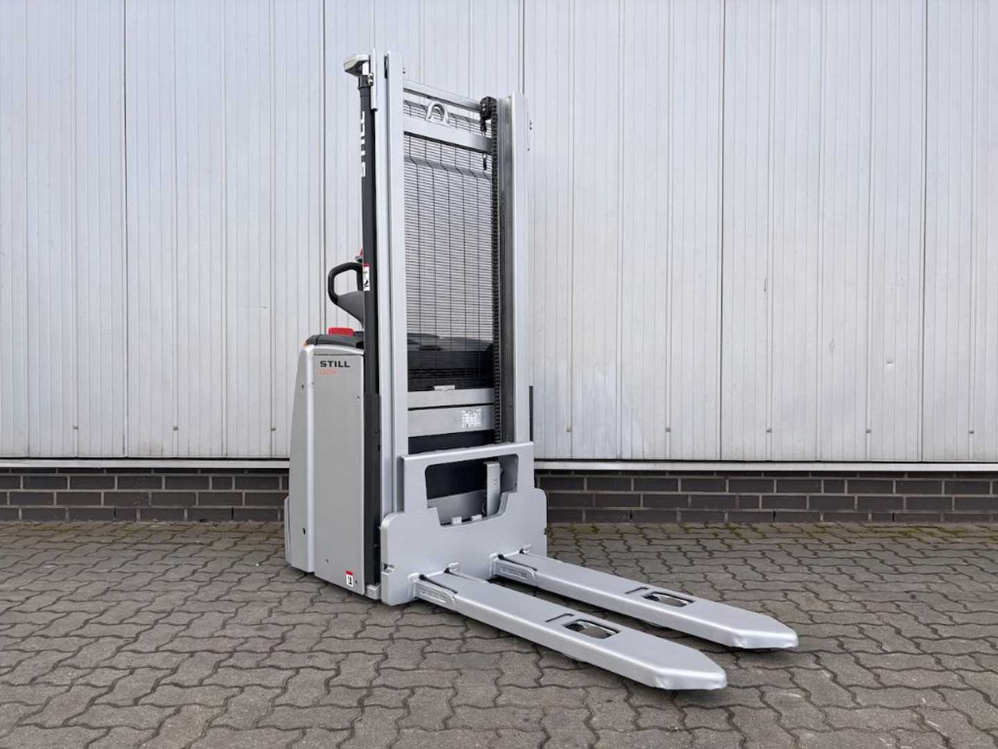 Used Forklift STILL EXV14 | Neue Batterie Balstdakšu krautņotājs ar dīseli (Image 5)