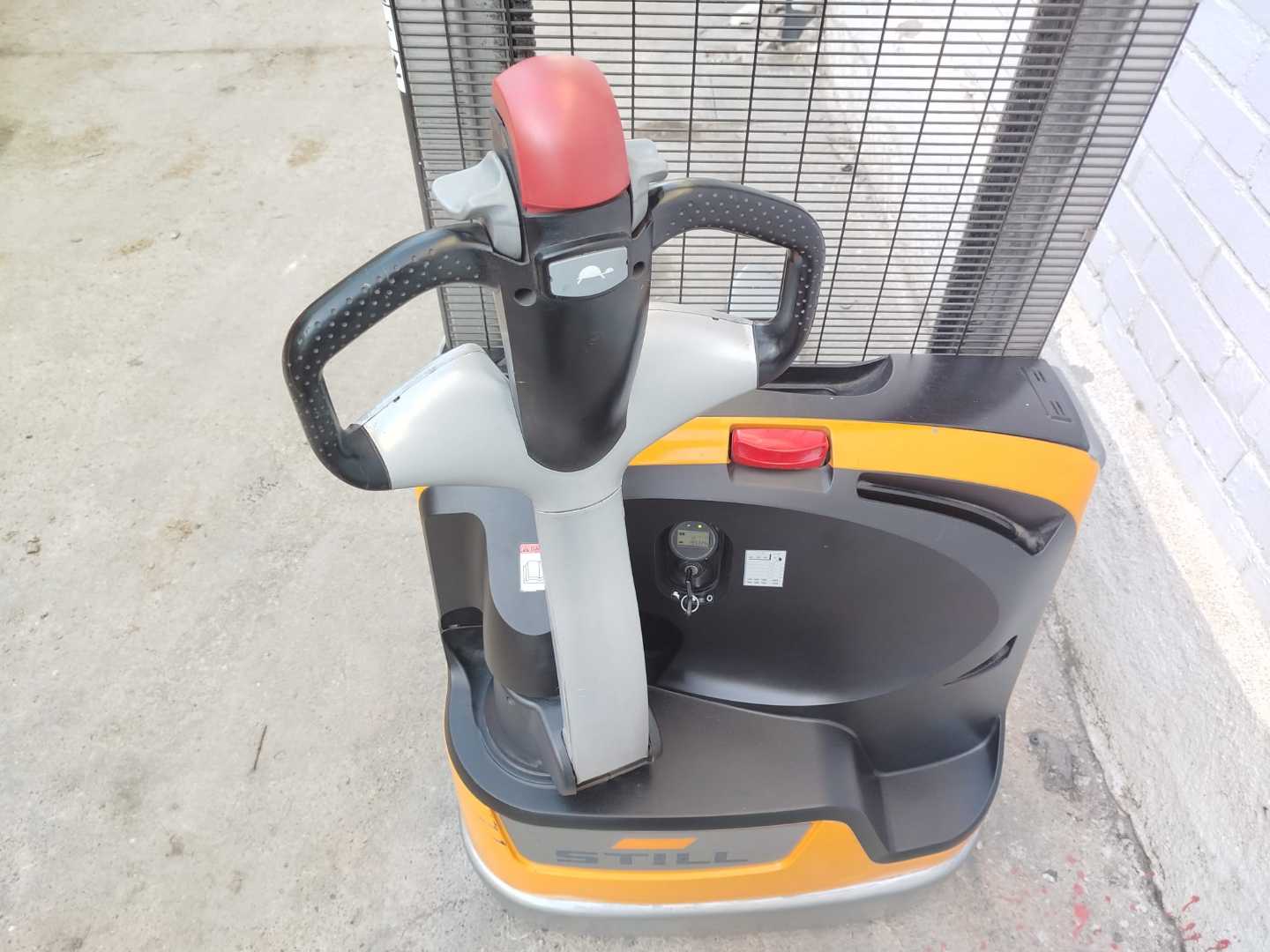 Used Forklift STILL EXV 10 Balstdakšu krautņotājs ar dīseli (Image 2) Used Forklift STILL EXV 10 Balstdakšu krautņotājs ar dīseli (Image 2)