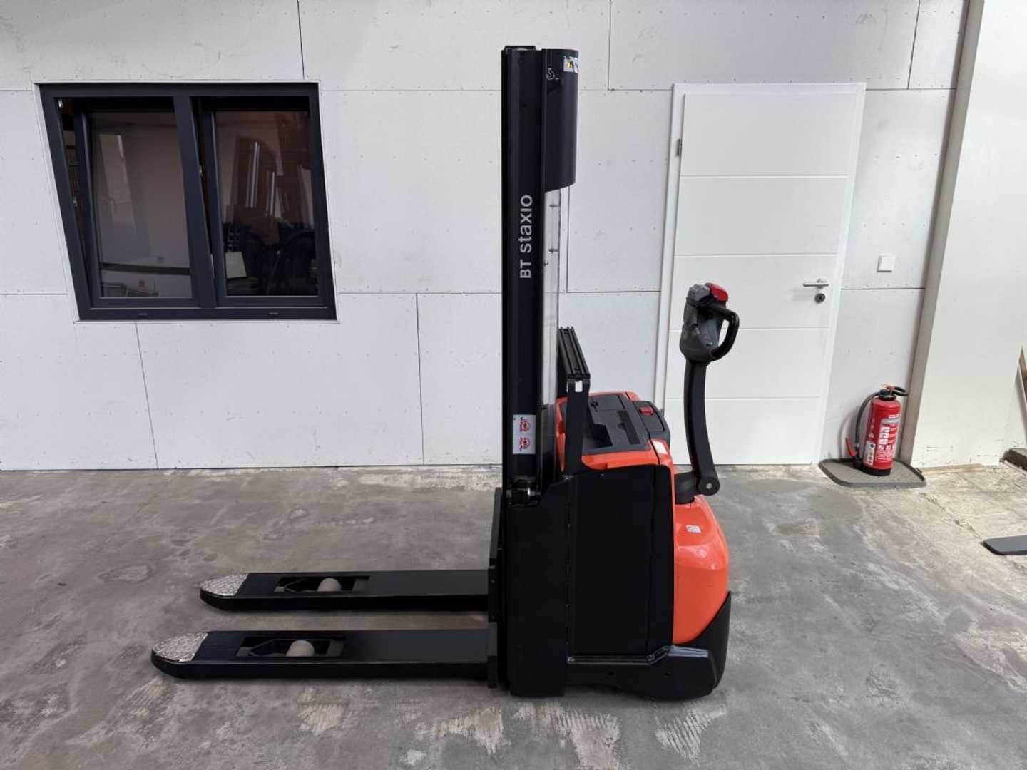 Used Forklift Toyota SWE 120 / 2150 Std. Balstdakšu krautņotājs ar dīseli (Image 1)