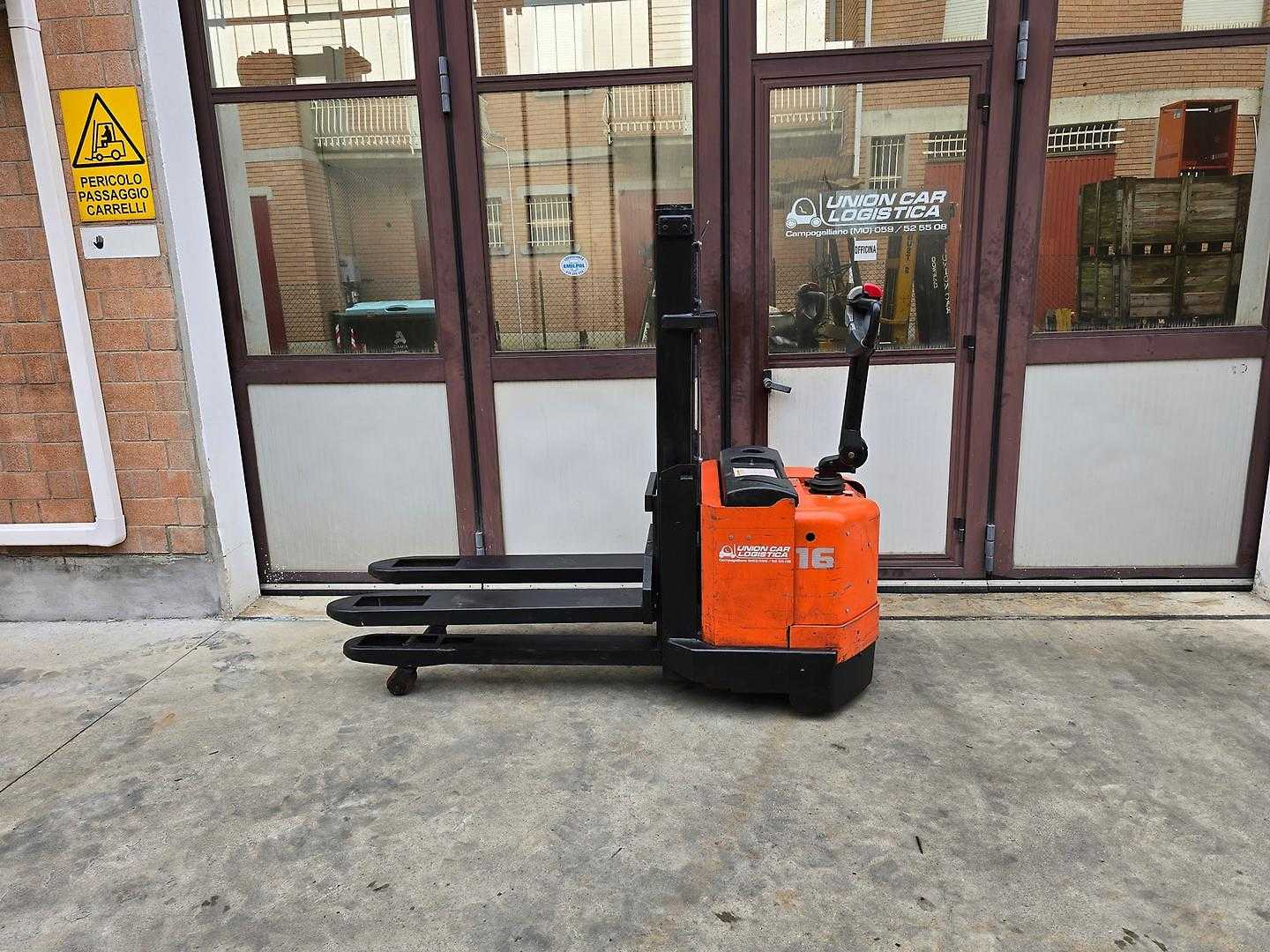 Used Forklift Toyota 7SM16D Balstdakšu krautņotājs ar dīseli (Image 3) Used Forklift Toyota 7SM16D Balstdakšu krautņotājs ar dīseli (Image 3)