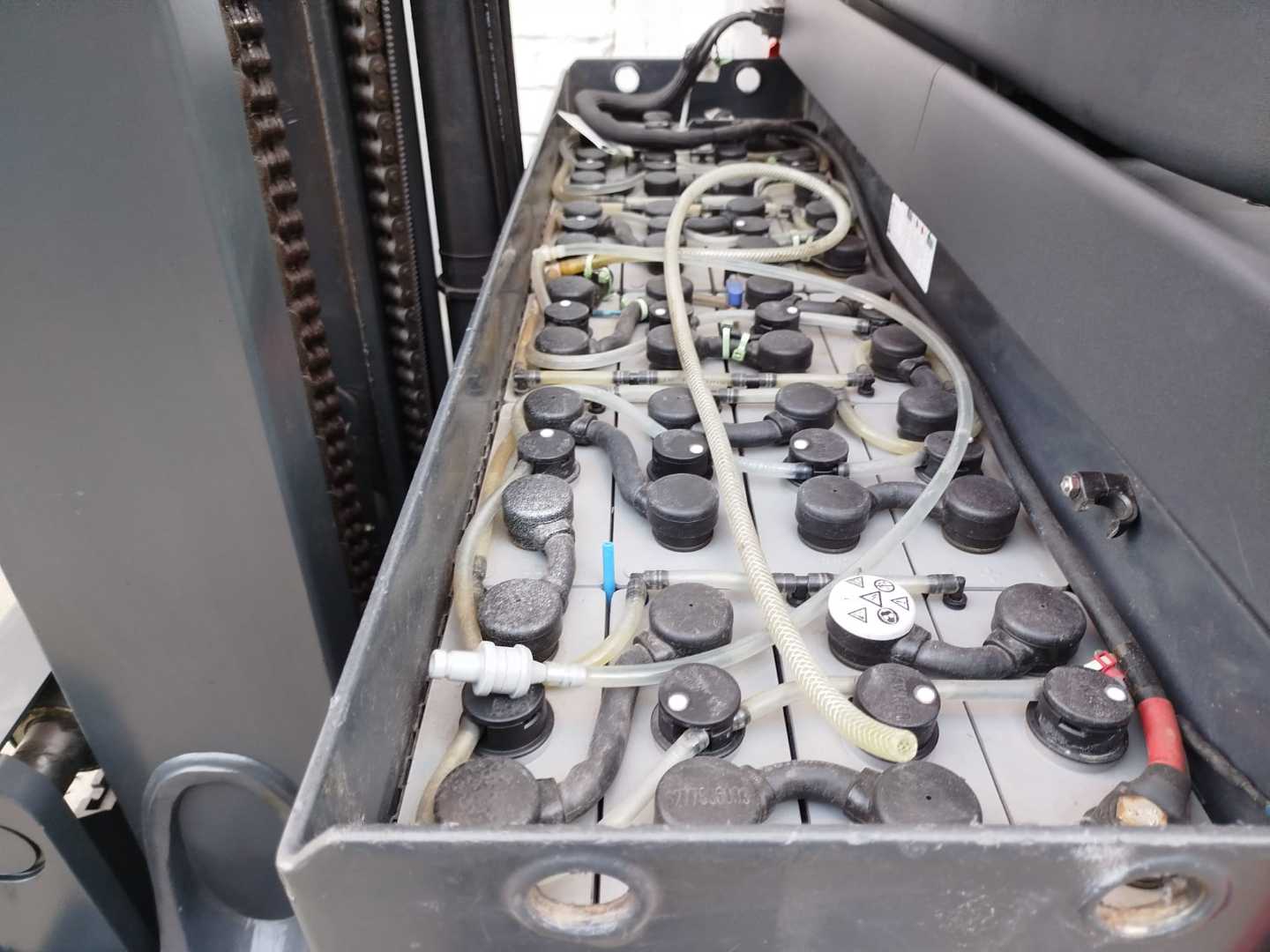 Used Forklift Linde R14HD-01 Bīdmasta iekrāvējs (Image 9) Used Forklift Linde R14HD-01 Bīdmasta iekrāvējs (Image 9)