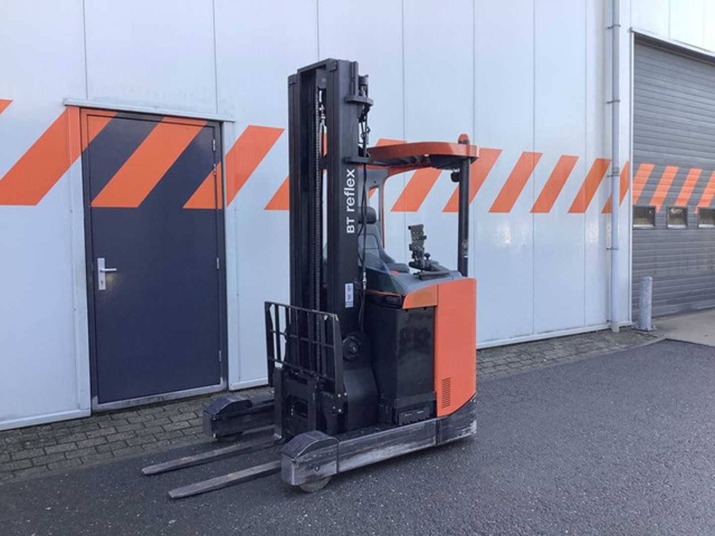 Used Forklift BT Toyota RRE160 Bīdmasta iekrāvējs (Image 1) Used Forklift BT Toyota RRE160 Bīdmasta iekrāvējs (Image 1)