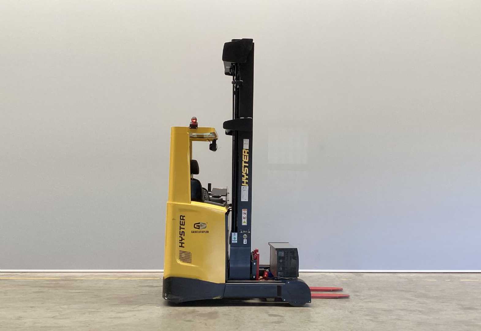 Used Forklift Hyster R1.6 Bīdmasta iekrāvējs (Image 4) Used Forklift Hyster R1.6 Bīdmasta iekrāvējs (Image 4)