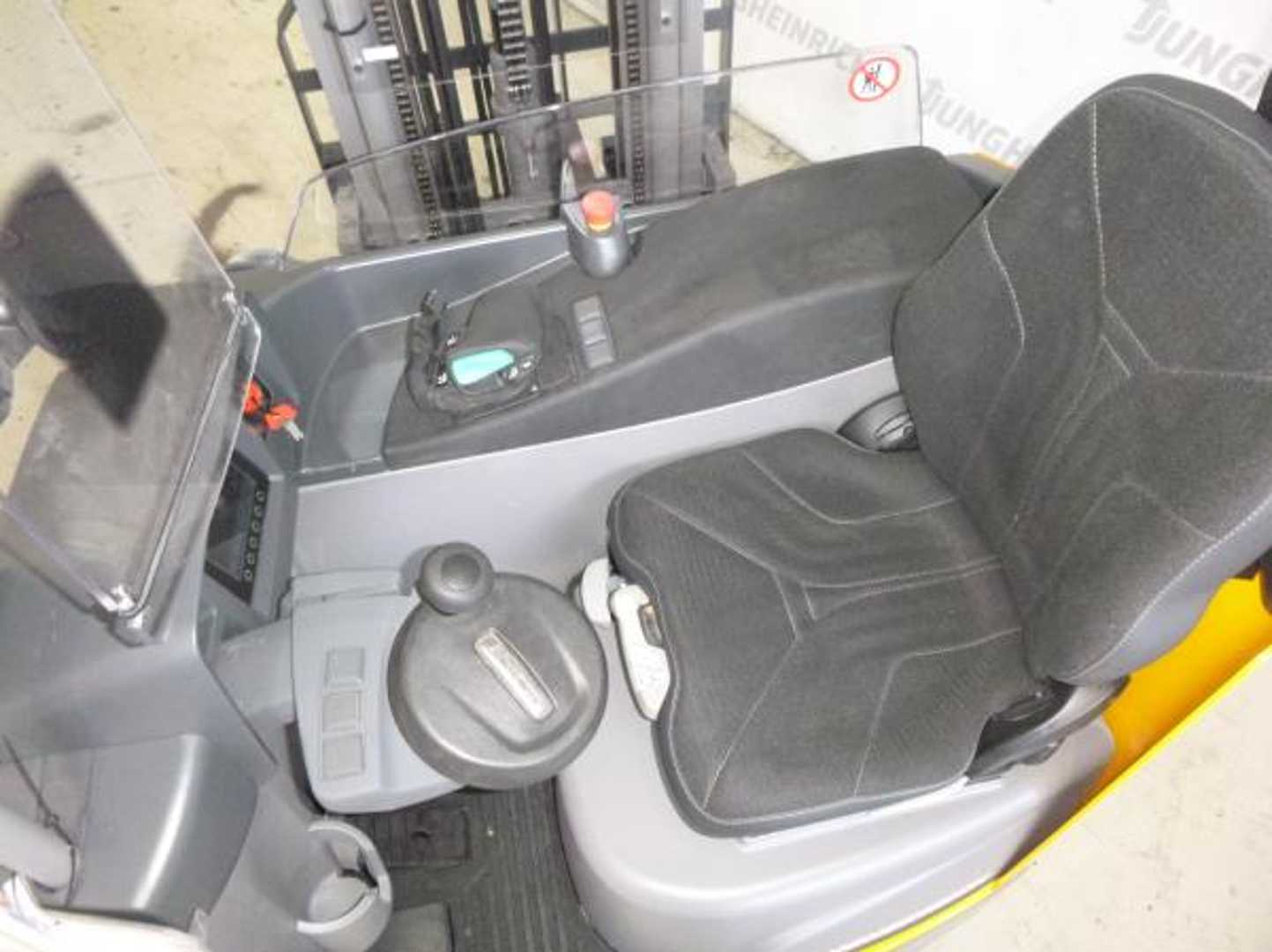 Used Forklift Jungheinrich ETV 112 500DZ SP Bīdmasta iekrāvējs (Image 1) Used Forklift Jungheinrich ETV 112 500DZ SP Bīdmasta iekrāvējs (Image 1)