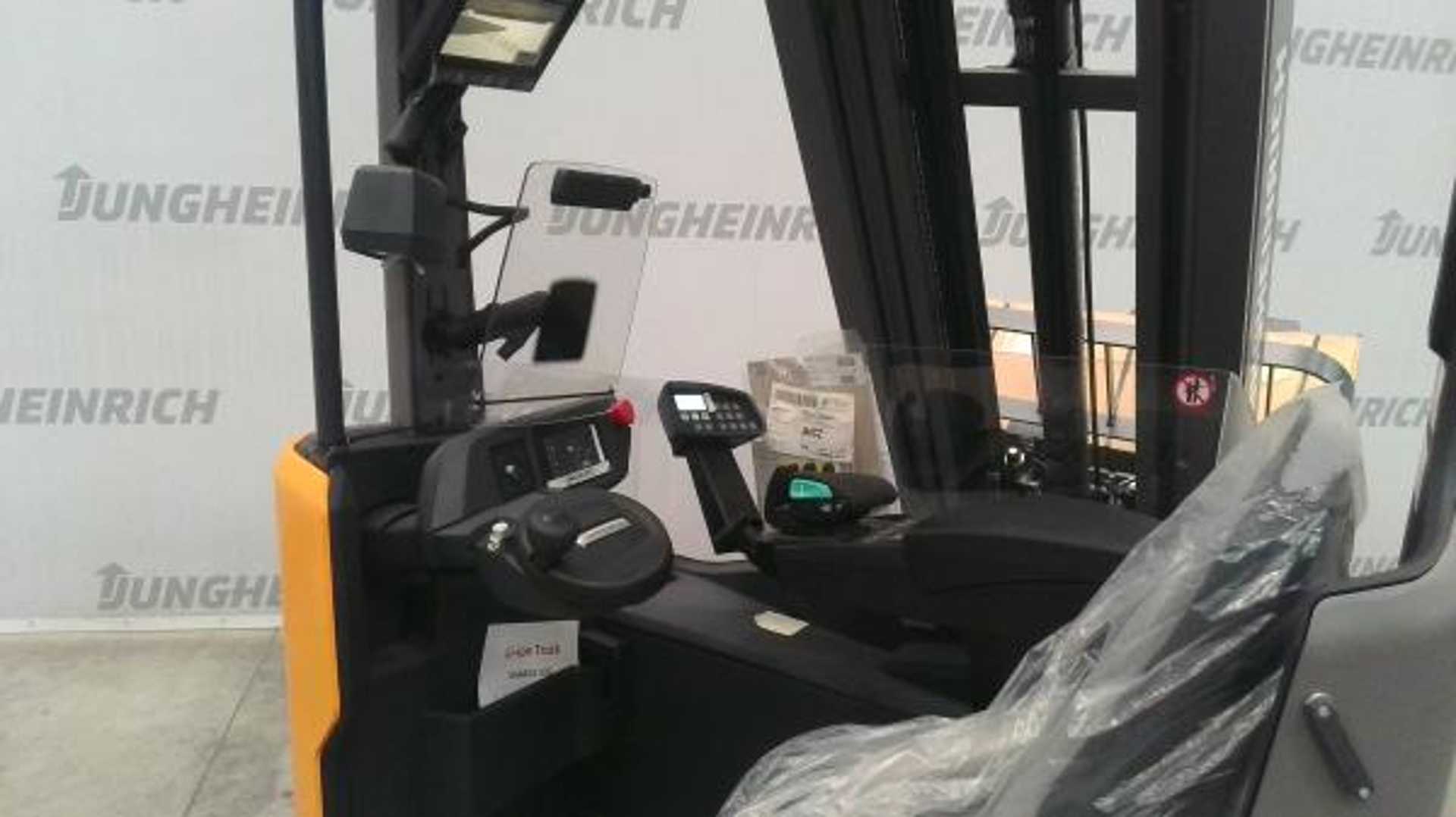 Used Forklift Jungheinrich ETV 320i SP DL ZVG 100-1112DZ Bīdmasta iekrāvējs (Image 3) Used Forklift Jungheinrich ETV 320i SP DL ZVG 100-1112DZ Bīdmasta iekrāvējs (Image 3)