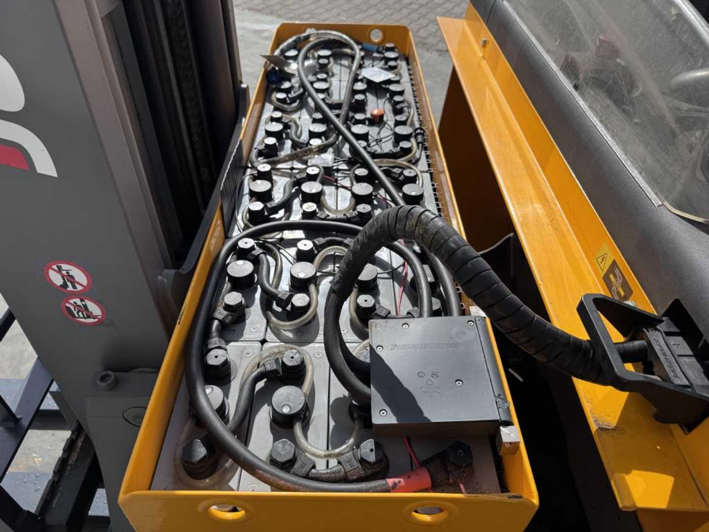 Used Forklift Jungheinrich ETV 214 Baujahr 2020 / Stunden 3356 HH 7700 Bīdmasta iekrāvējs (Image 10) Used Forklift Jungheinrich ETV 214 Baujahr 2020 / Stunden 3356 HH 7700 Bīdmasta iekrāvējs (Image 10)