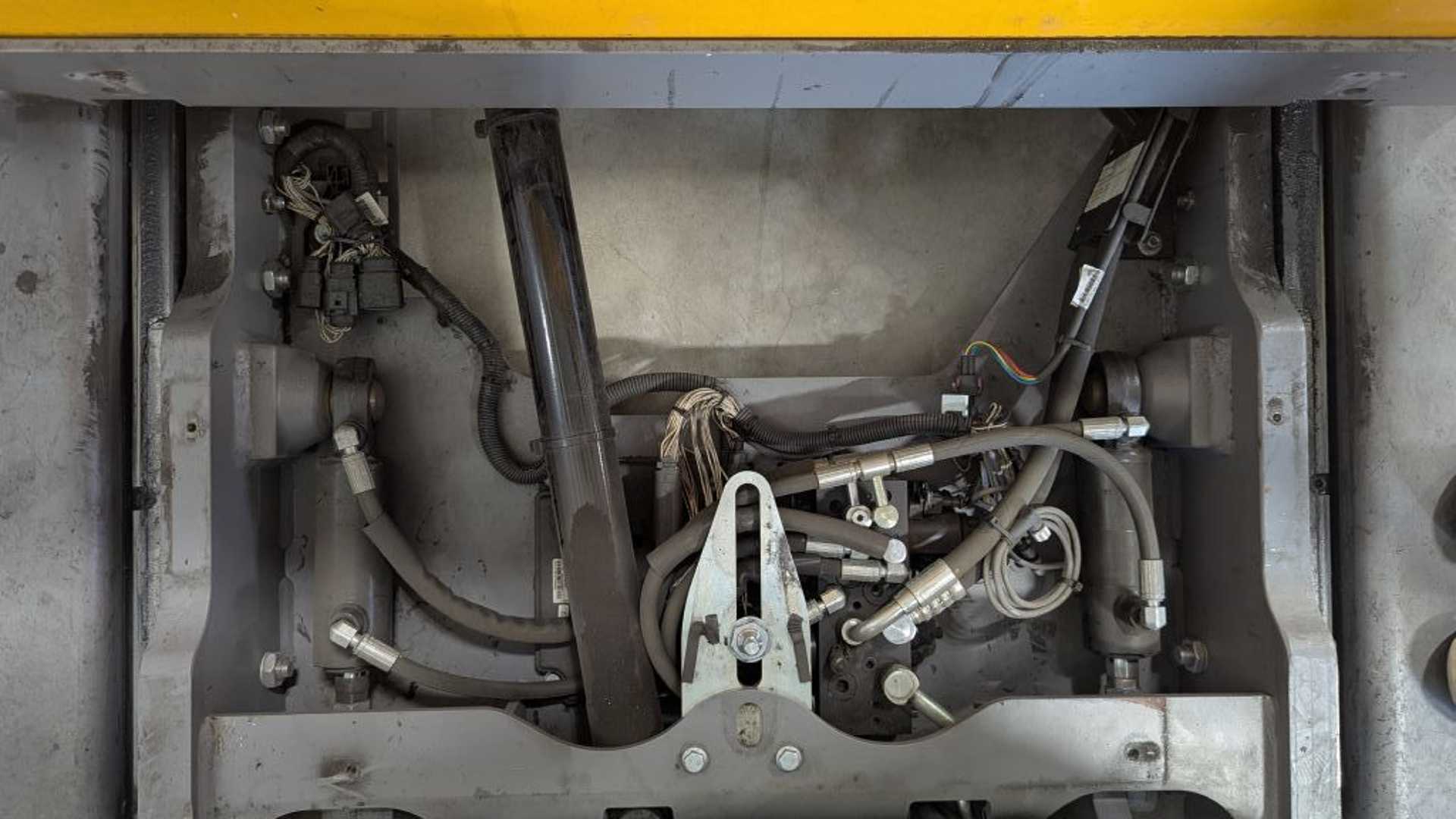 Used Forklift Jungheinrich ETV 216 E GE 115 620DZ Bīdmasta iekrāvējs (Image 8) Used Forklift Jungheinrich ETV 216 E GE 115 620DZ Bīdmasta iekrāvējs (Image 8)