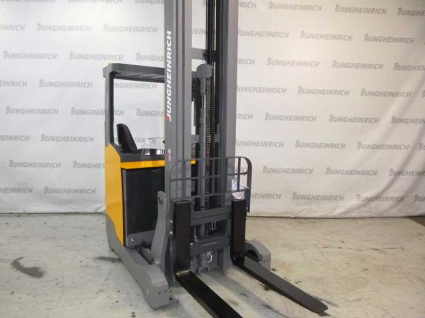 Used Forklift Jungheinrich ETV 214 SP E GNE 100-830 DZ Bīdmasta iekrāvējs (Image 1) Used Forklift Jungheinrich ETV 214 SP E GNE 100-830 DZ Bīdmasta iekrāvējs (Image 1)