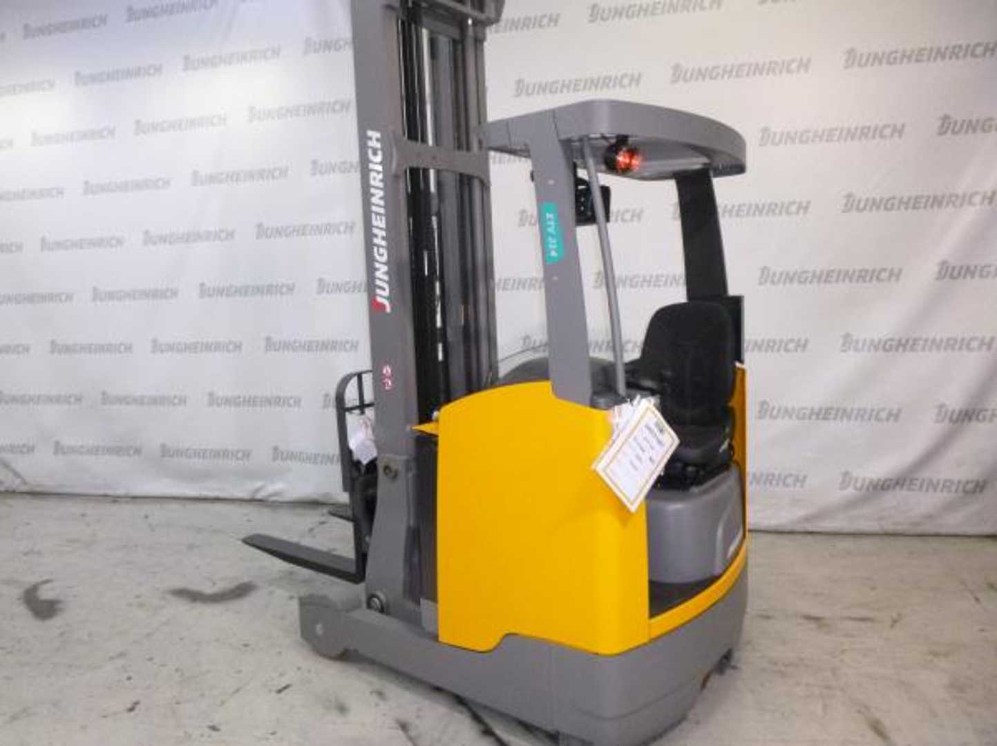 Used Forklift Jungheinrich ETV 214 SP E GNE 100-830 DZ Bīdmasta iekrāvējs (Image 2) Used Forklift Jungheinrich ETV 214 SP E GNE 100-830 DZ Bīdmasta iekrāvējs (Image 2)