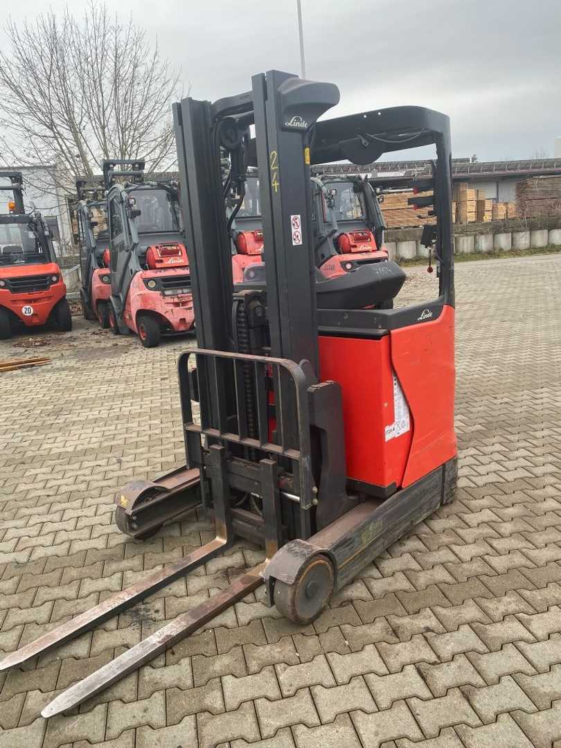 Used Forklift Linde R 10 B/1120 Bīdmasta iekrāvējs (Image 1) Used Forklift Linde R 10 B/1120 Bīdmasta iekrāvējs (Image 1)