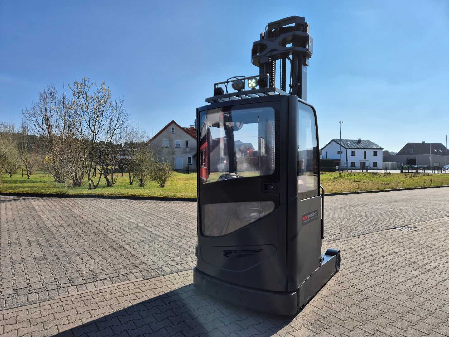 Used Forklift Linde R16HD 2023er Batterie + Vollkabine Bīdmasta iekrāvējs (Image 3) Used Forklift Linde R16HD 2023er Batterie + Vollkabine Bīdmasta iekrāvējs (Image 3)