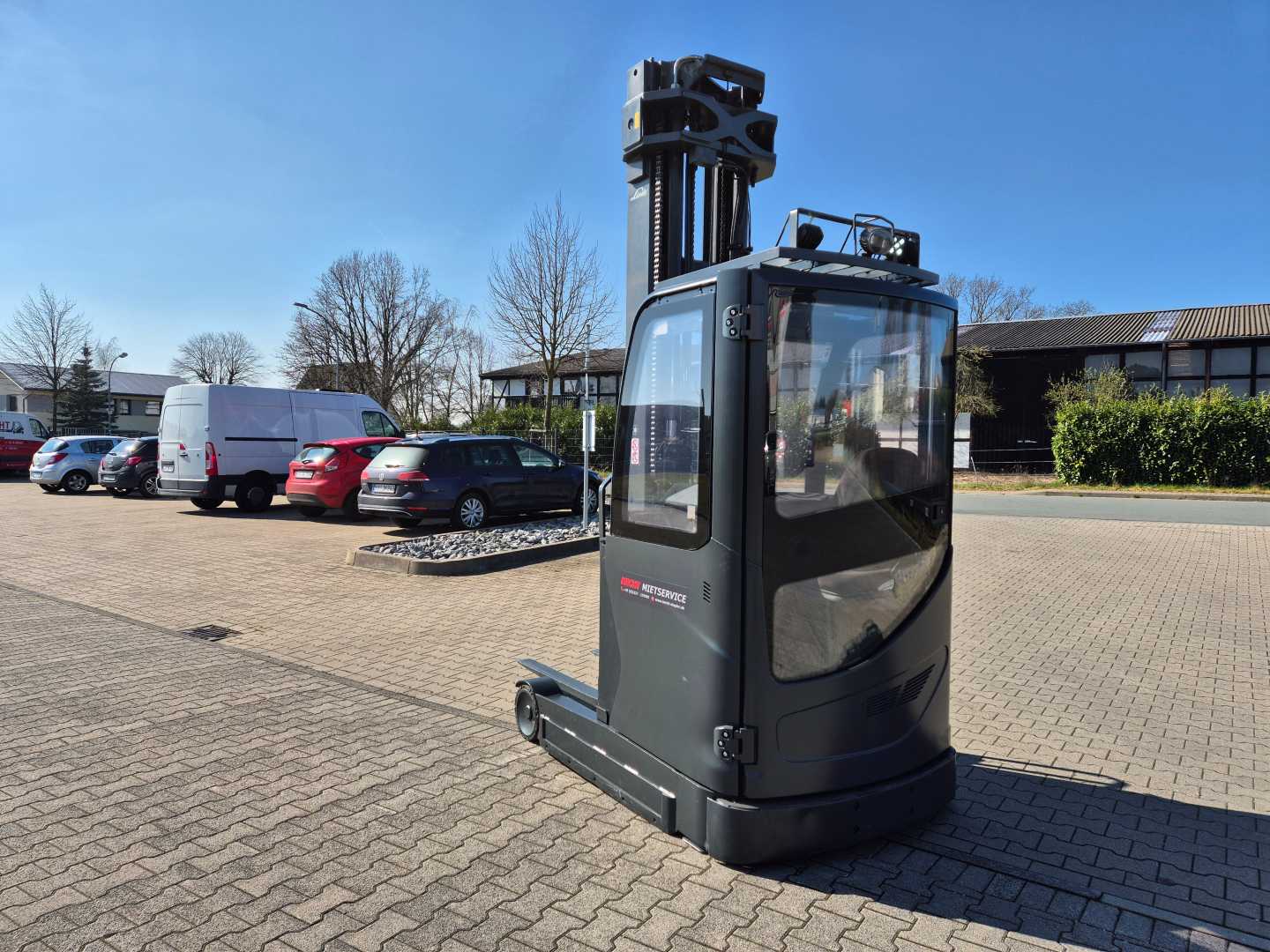 Used Forklift Linde R16HD 2023er Batterie + Vollkabine Bīdmasta iekrāvējs (Image 10) Used Forklift Linde R16HD 2023er Batterie + Vollkabine Bīdmasta iekrāvējs (Image 10)