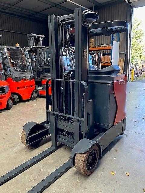 Used Forklift Linde R14G Bīdmasta iekrāvējs (Image 9) Used Forklift Linde R14G Bīdmasta iekrāvējs (Image 9)