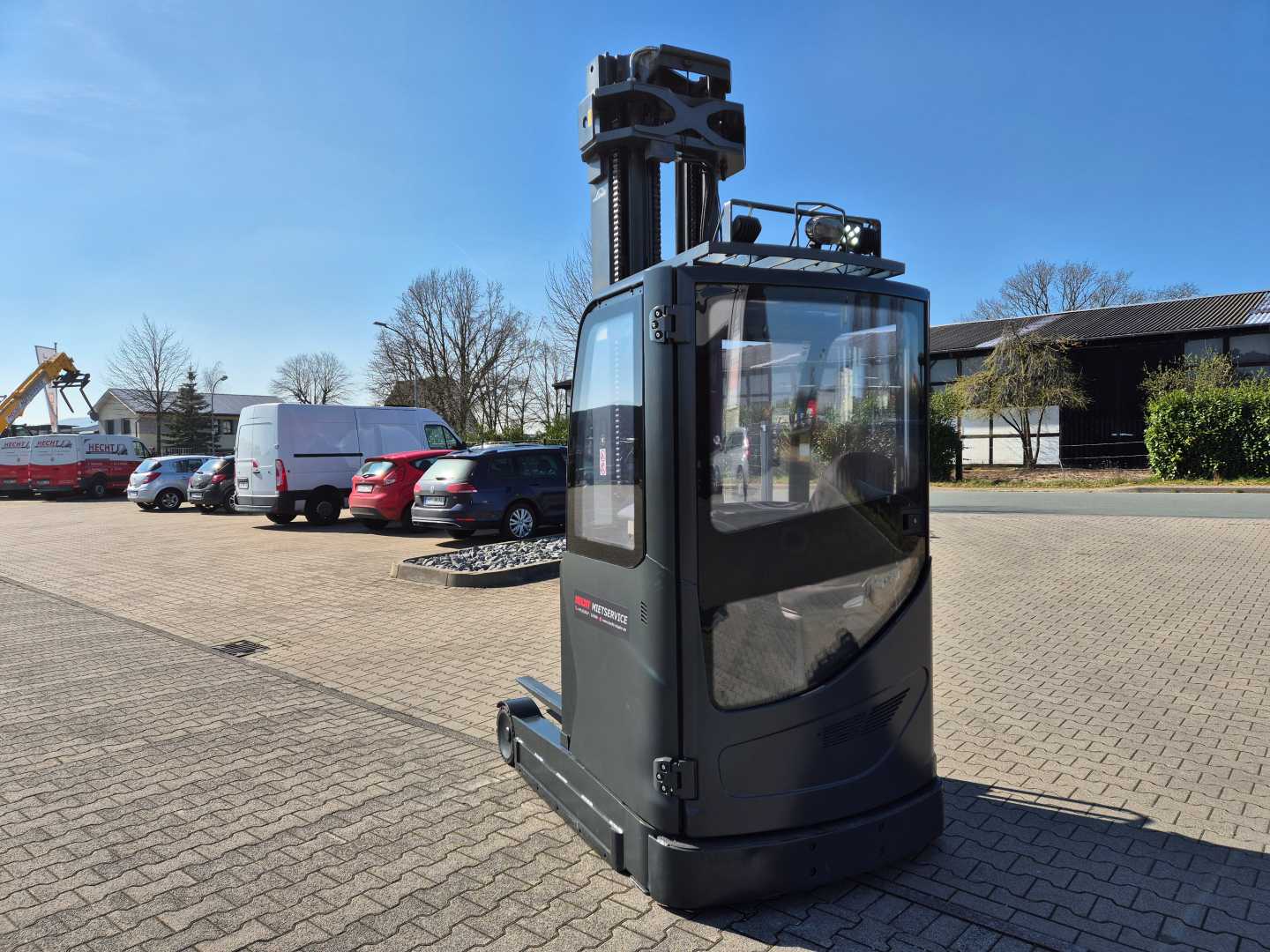 Used Forklift Linde R16HD 2023er Batterie + Vollkabine Bīdmasta iekrāvējs (Image 12) Used Forklift Linde R16HD 2023er Batterie + Vollkabine Bīdmasta iekrāvējs (Image 12)