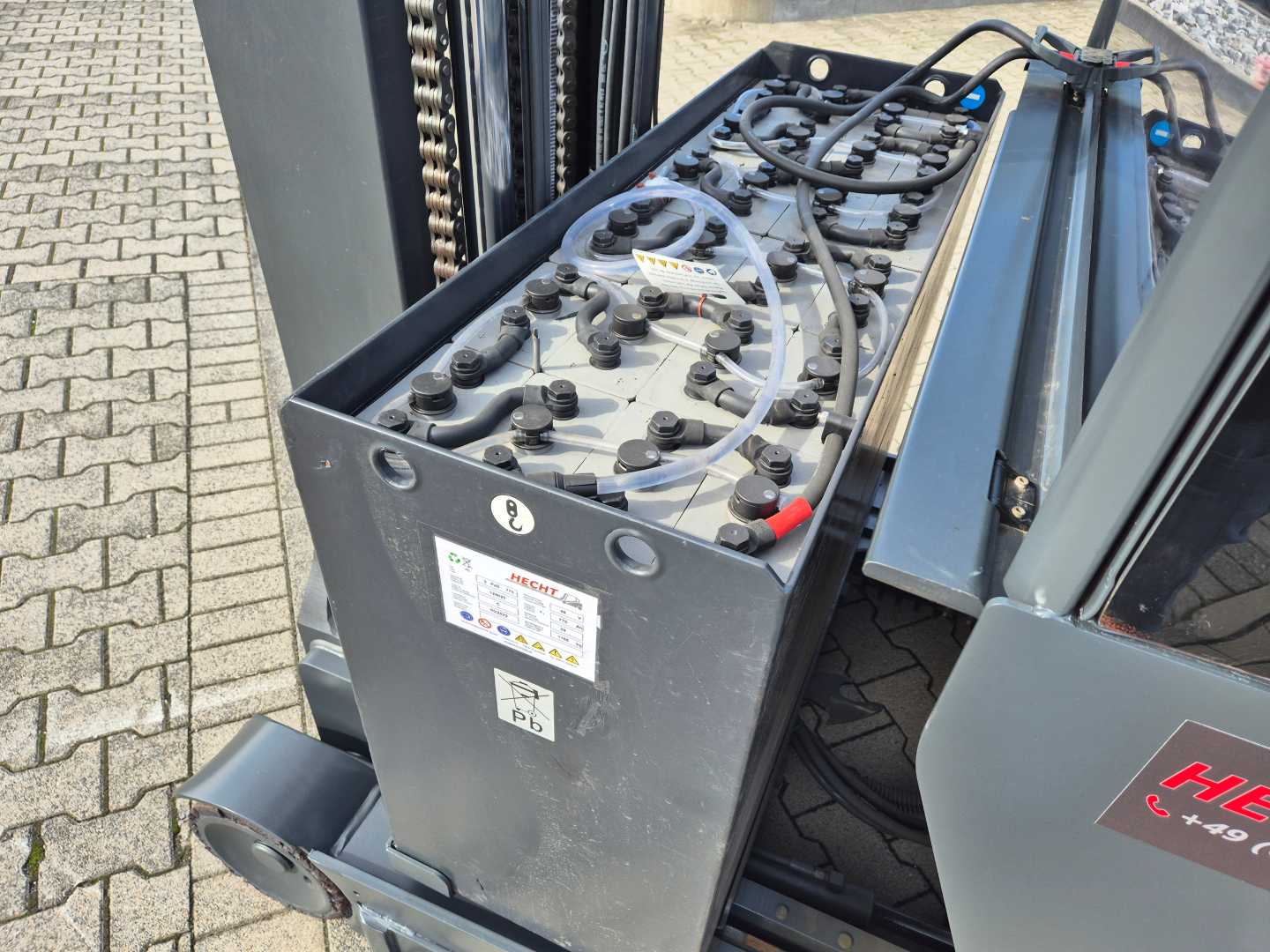 Used Forklift Linde R16HD 2023er Batterie + Vollkabine Bīdmasta iekrāvējs (Image 18) Used Forklift Linde R16HD 2023er Batterie + Vollkabine Bīdmasta iekrāvējs (Image 18)