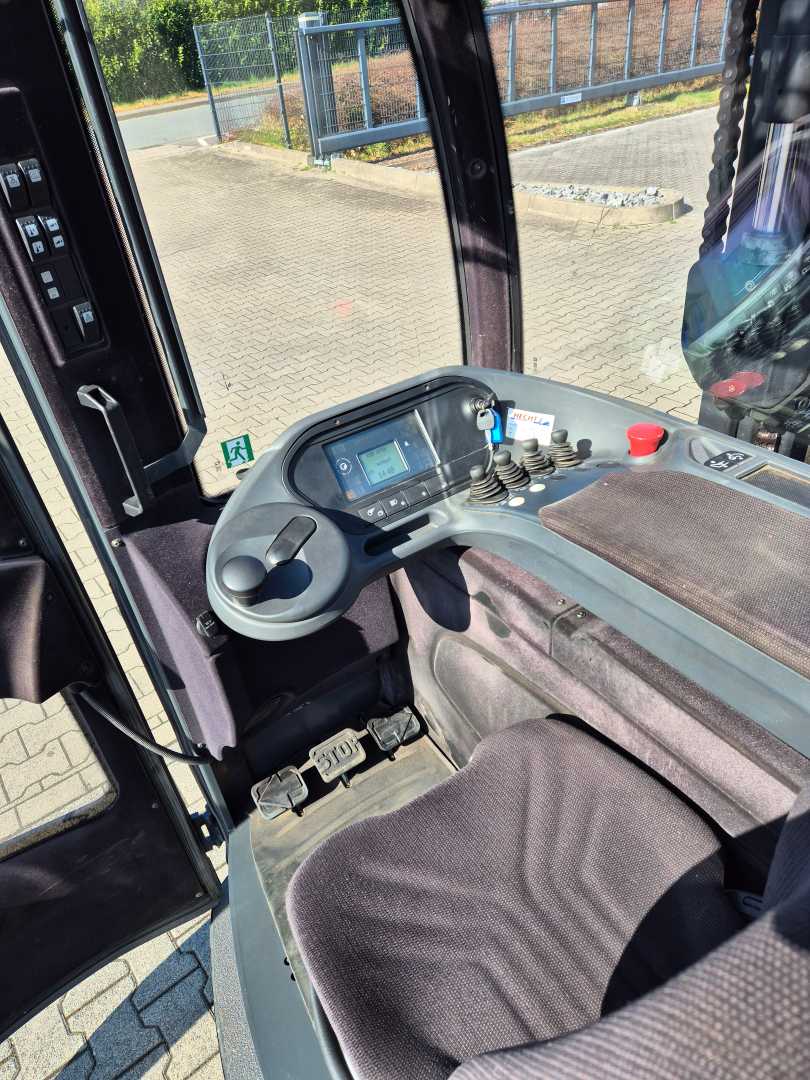 Used Forklift Linde R16HD 2023er Batterie + Vollkabine Bīdmasta iekrāvējs (Image 20) Used Forklift Linde R16HD 2023er Batterie + Vollkabine Bīdmasta iekrāvējs (Image 20)