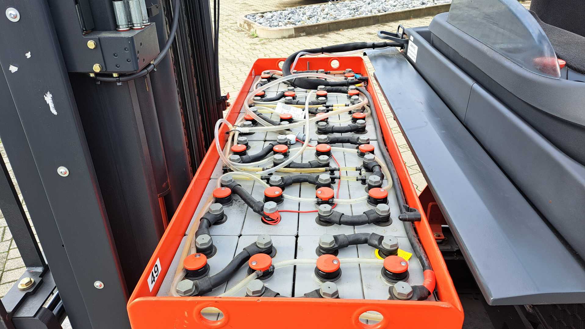 Used Forklift Linde R14 Bīdmasta iekrāvējs (Image 12) Used Forklift Linde R14 Bīdmasta iekrāvējs (Image 12)