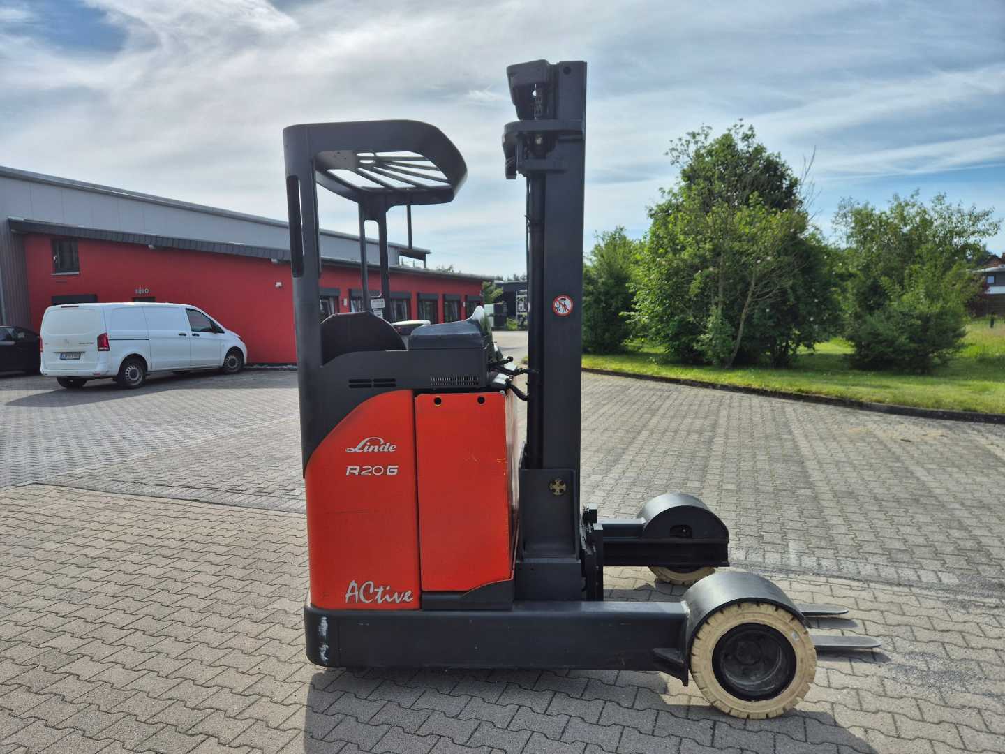 Used Forklift Linde R20G-12 / 85% Battery Bīdmasta iekrāvējs (Image 11) Used Forklift Linde R20G-12 / 85% Battery Bīdmasta iekrāvējs (Image 11)