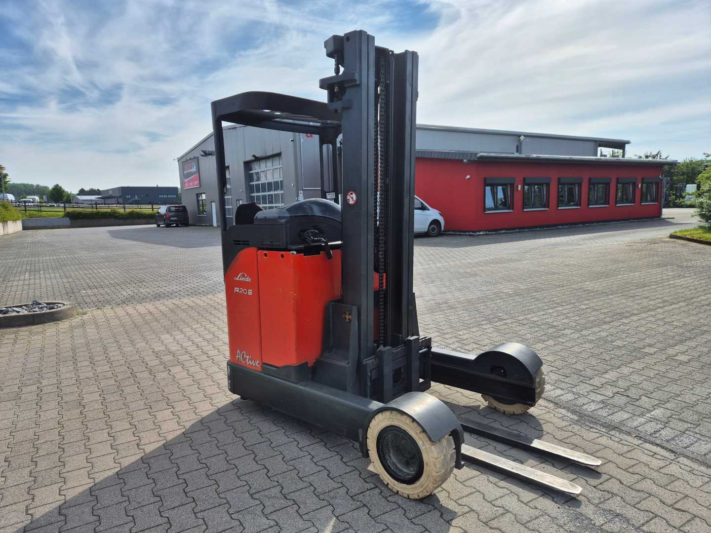 Used Forklift Linde R20G-12 / 85% Battery Bīdmasta iekrāvējs (Image 12) Used Forklift Linde R20G-12 / 85% Battery Bīdmasta iekrāvējs (Image 12)