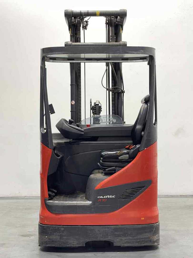 Used Forklift Linde R10B-01-1120 Bīdmasta iekrāvējs (Image 6) Used Forklift Linde R10B-01-1120 Bīdmasta iekrāvējs (Image 6)