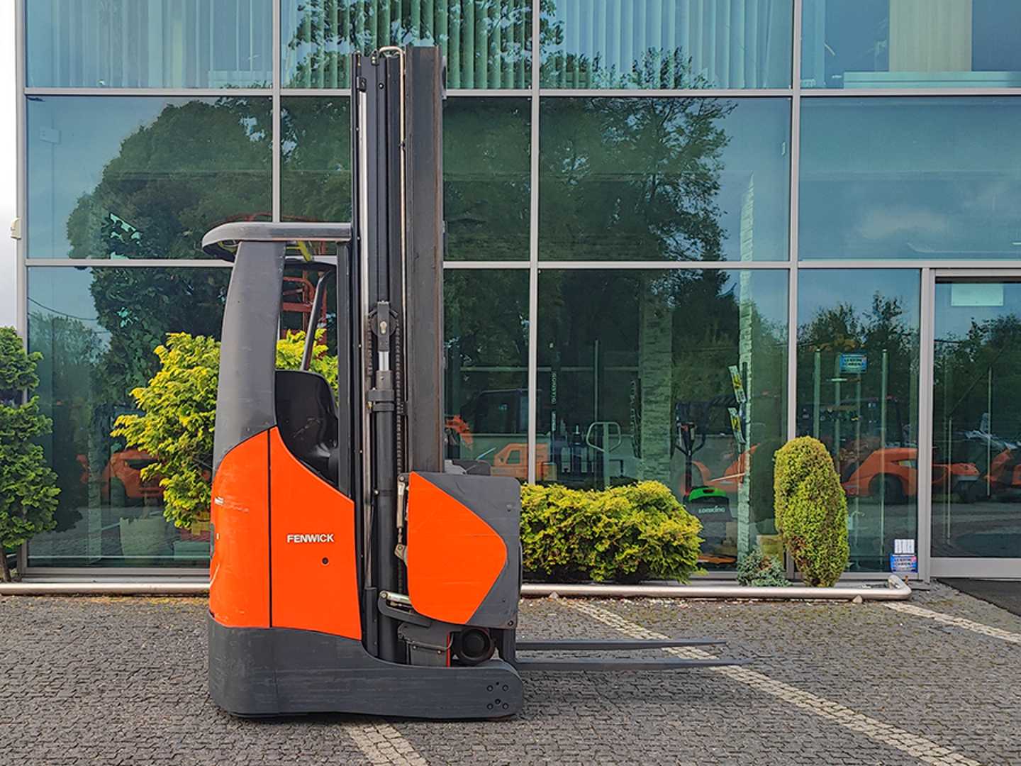 Used Forklift Linde R14X-03 Bīdmasta iekrāvējs (Image 10) Used Forklift Linde R14X-03 Bīdmasta iekrāvējs (Image 10)