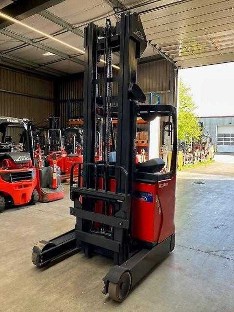 Used Forklift Linde R14 Bīdmasta iekrāvējs (Image 3) Used Forklift Linde R14 Bīdmasta iekrāvējs (Image 3)