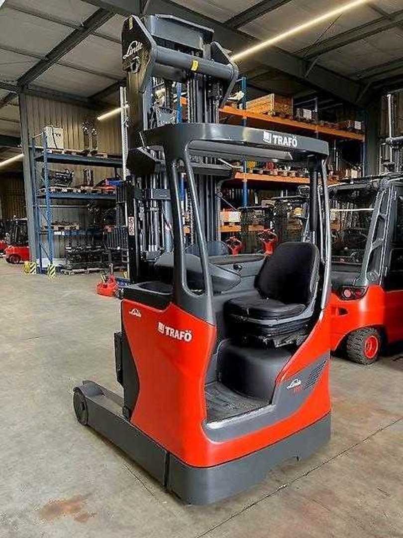 Used Forklift Linde R14 Bīdmasta iekrāvējs (Image 4) Used Forklift Linde R14 Bīdmasta iekrāvējs (Image 4)