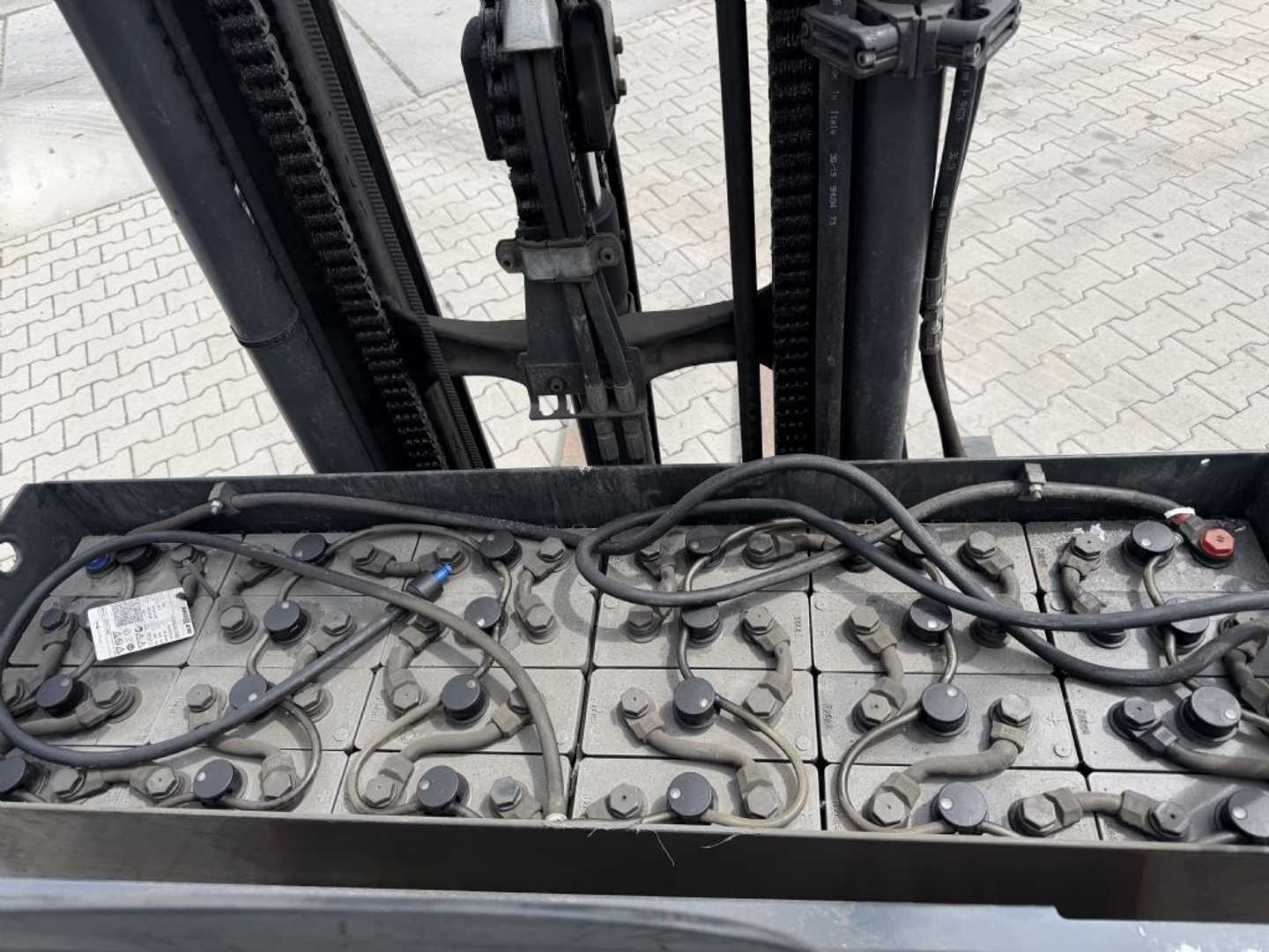 Used Forklift Linde R14G-01 Bīdmasta iekrāvējs (Image 5) Used Forklift Linde R14G-01 Bīdmasta iekrāvējs (Image 5)