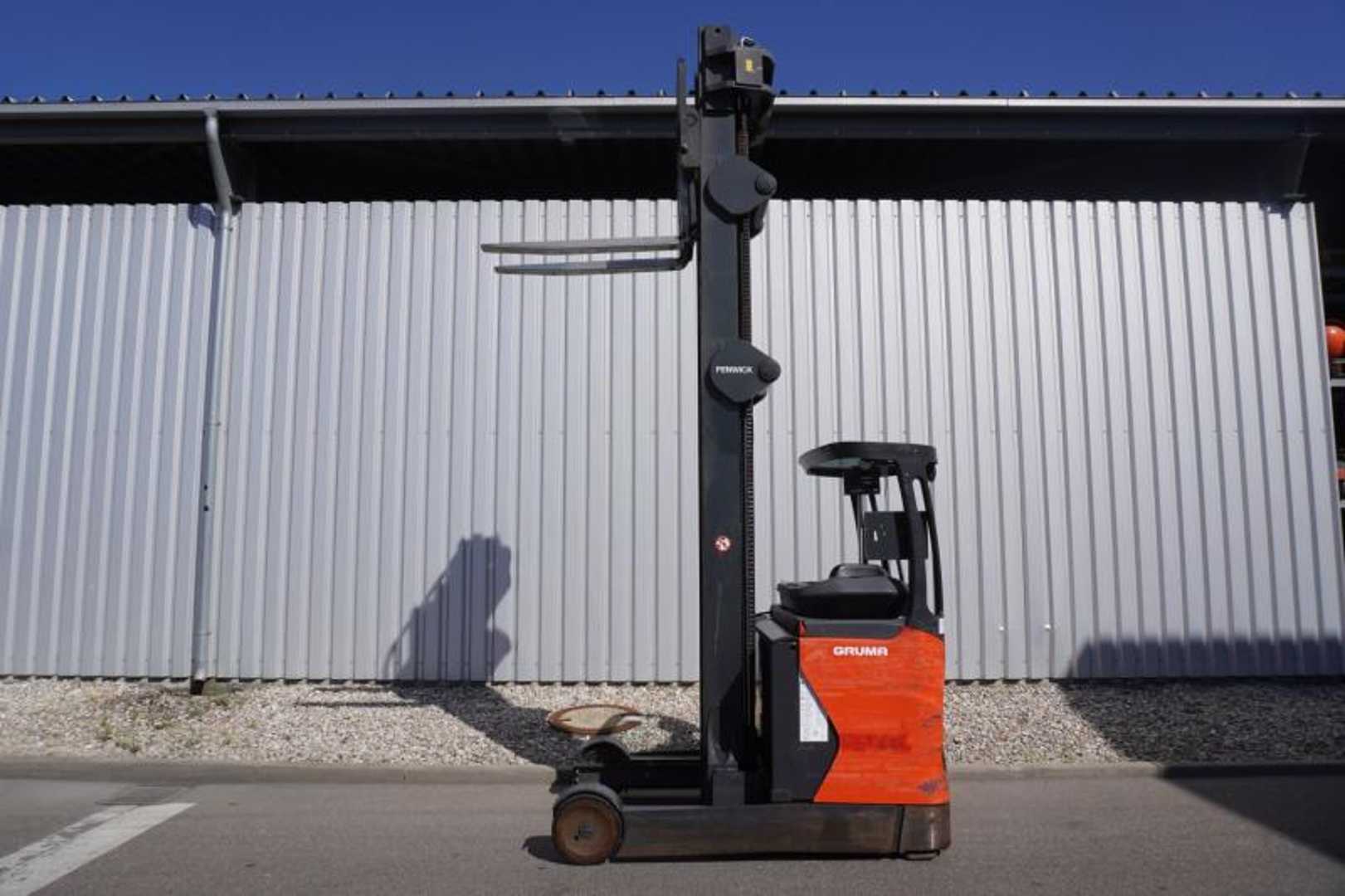 Used Forklift Linde R 20 HD 1120 Bīdmasta iekrāvējs (Image 4) Used Forklift Linde R 20 HD 1120 Bīdmasta iekrāvējs (Image 4)