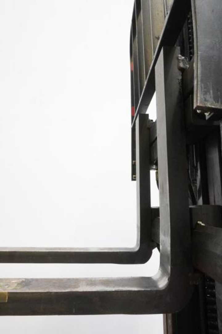 Used Forklift Linde R 14 G 115-12 Bīdmasta iekrāvējs (Image 6) Used Forklift Linde R 14 G 115-12 Bīdmasta iekrāvējs (Image 6)