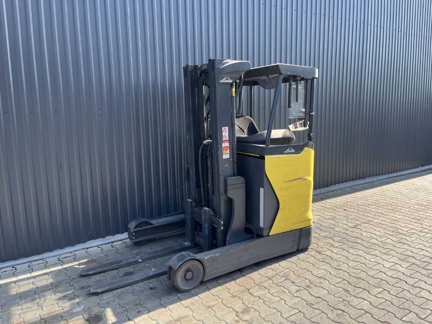 Used Forklift Linde R16B Bīdmasta iekrāvējs (Image 1) Used Forklift Linde R16B Bīdmasta iekrāvējs (Image 1)
