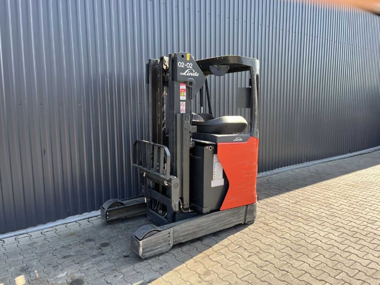 Used Forklift Linde R16N Bīdmasta iekrāvējs (Image 1) Used Forklift Linde R16N Bīdmasta iekrāvējs (Image 1)