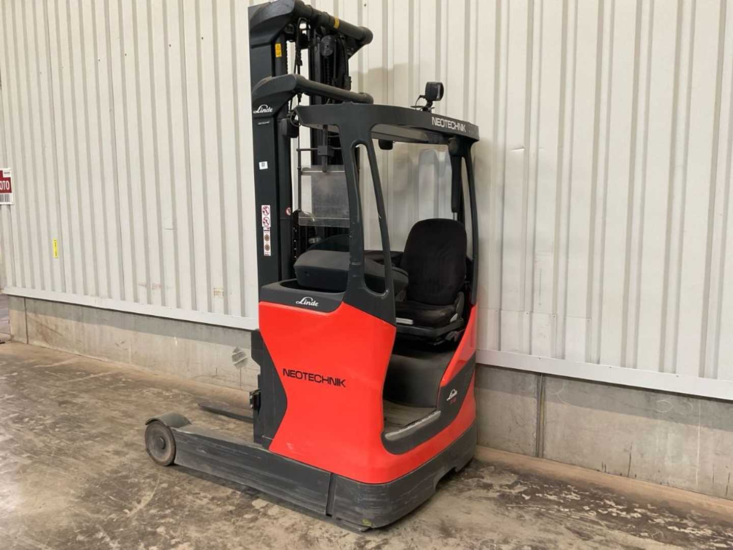 Used Forklift Linde R16B-01 BR1120 Bīdmasta iekrāvējs (Image 3) Used Forklift Linde R16B-01 BR1120 Bīdmasta iekrāvējs (Image 3)
