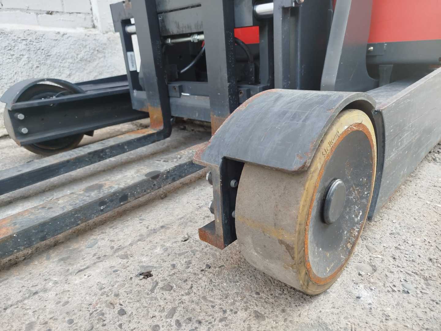 Used Forklift Linde R10B Bīdmasta iekrāvējs (Image 7)