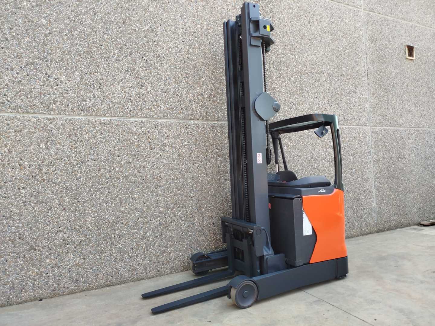Used Forklift Linde R16HD Bīdmasta iekrāvējs (Image 4) Used Forklift Linde R16HD Bīdmasta iekrāvējs (Image 4)