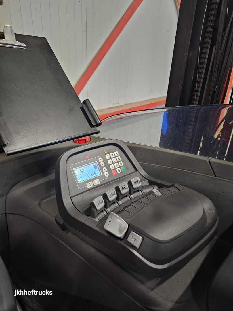 Used Forklift Toyota RRE140H Bīdmasta iekrāvējs (Image 4)
