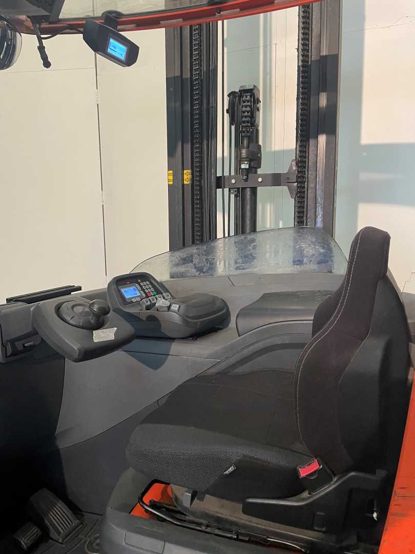Used Forklift Toyota RRE140H Bīdmasta iekrāvējs (Image 3)