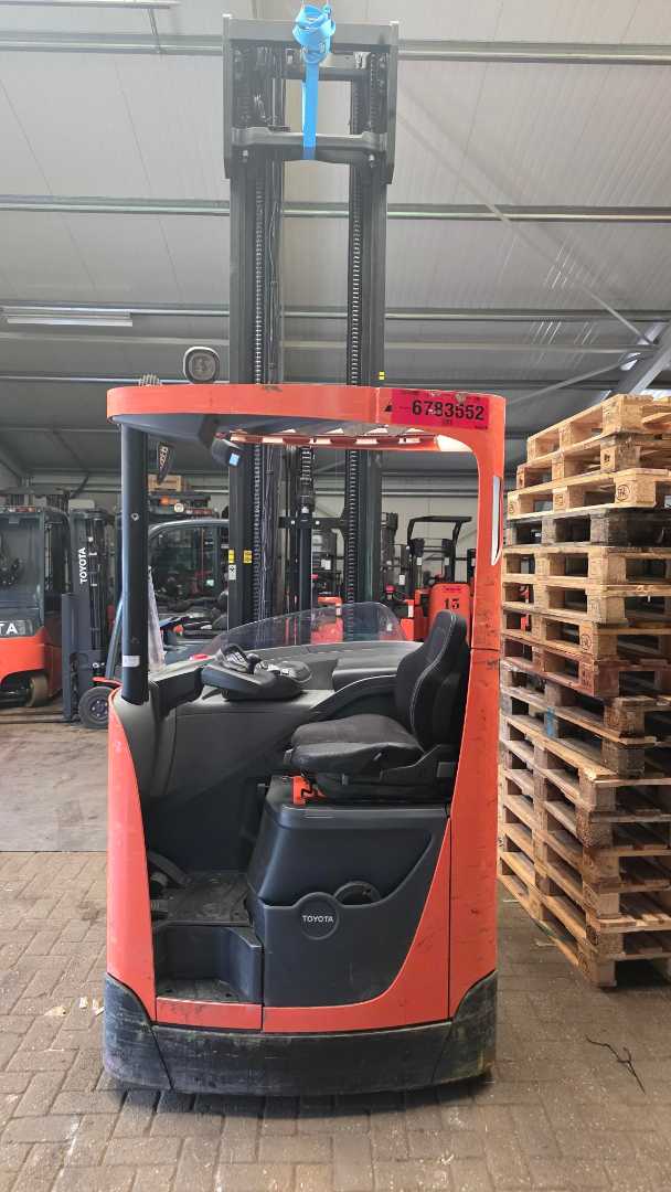 Used Forklift Toyota RRE160H Bīdmasta iekrāvējs (Image 2)