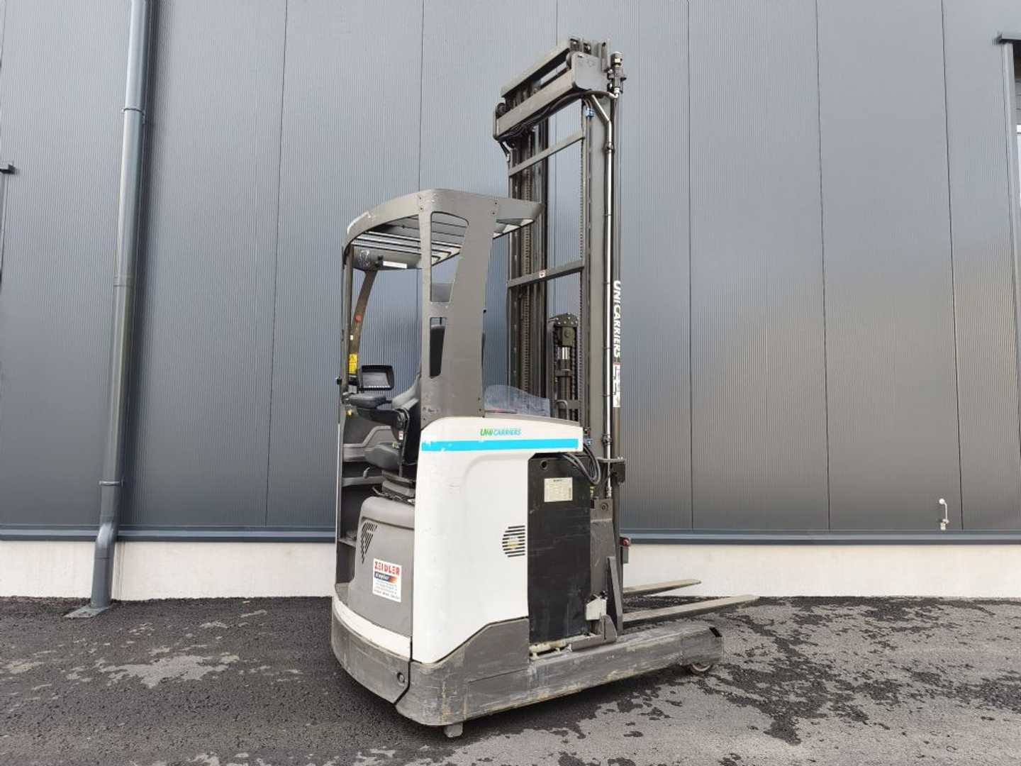 Used Forklift UniCarriers UMS160 Bīdmasta iekrāvējs (Image 4) Used Forklift UniCarriers UMS160 Bīdmasta iekrāvējs (Image 4)